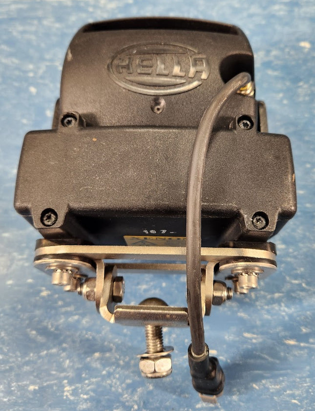 Hella Xenon 42W Worklight AS 400 24V Vertical Mount Surface Lighting 1GA 996 242