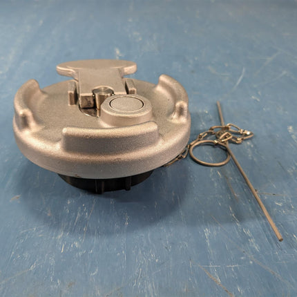 Fuel Tank Cap For Peterbilt 379 S&S Newstar S-20270