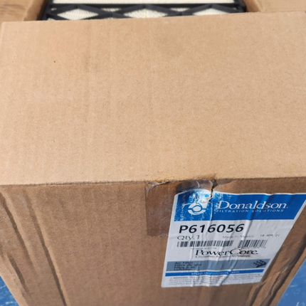 P616056 Engine Air Filter Kit Fit for Kenworth T660 T680 T400 T800 LAF6116 49456