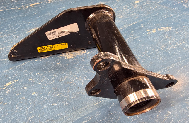 Navistar Bracket Camshaft And Chamber Brake Right 2501173C91