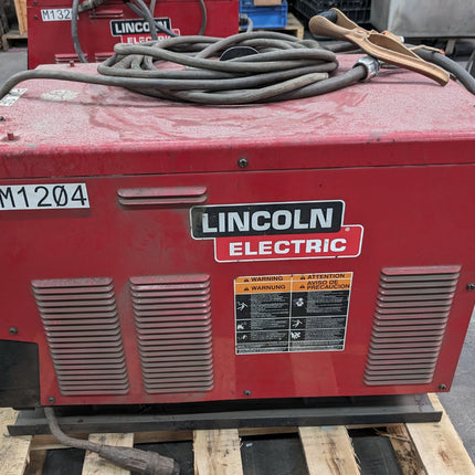 USED Lincoln Electric Invertec V450-PRO Welder with Needle Nose Clamp