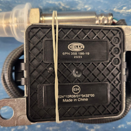 NOx Nitrogen Oxide Sensor For Cummins 4326872 4326872RX 5WK9 6749B