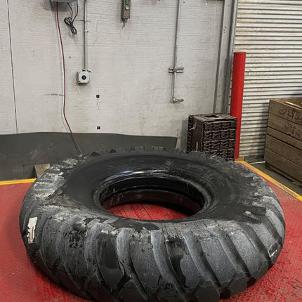 Titan Tubeless Tire 16.00-25 6NDU65 DK-22284-1