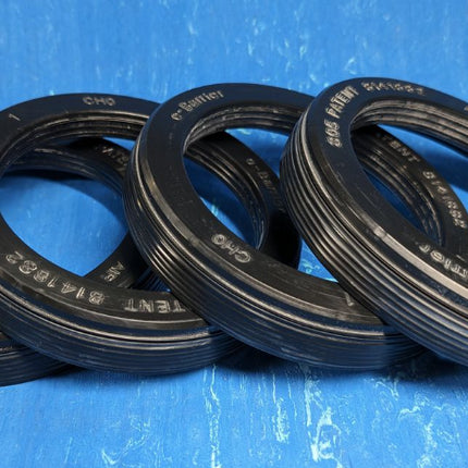 Premium Steer Axle Wheel Seal replaces Stemco 383-0164 SKF 43761 370182A PACK of 4