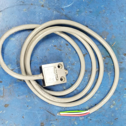 USED Miniature Limit Switch Honeywell 914CE1-6 - getexcess