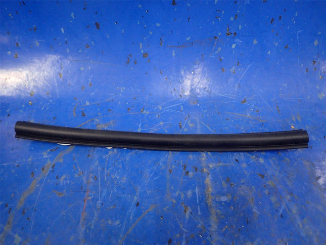 LOT OF (2) Rubber Seal Door to Step 00127762 Ebco ES210-0387 - getexcess