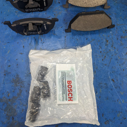 Bosch QuietCast Premium BP768 Brake Pad Set Front