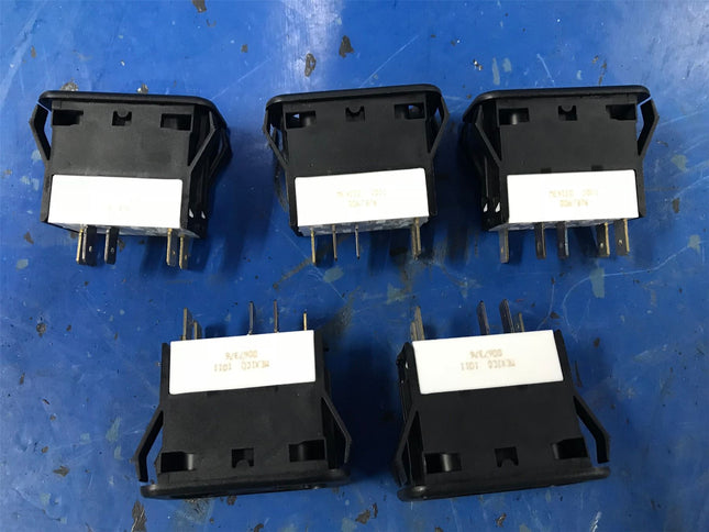 SET OF (5) Base Rocker Switches Eaton 8961K1605 0067376 - getexcess