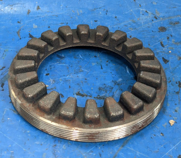 Dana Spicer Adjusting Ring Differential Carrier Bearing Adjuster 69208R1