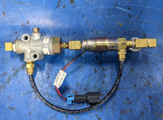 RV3 70 PSI Pressure Reducing Valve w/ Attaching Hardware Bendix 103998 ...