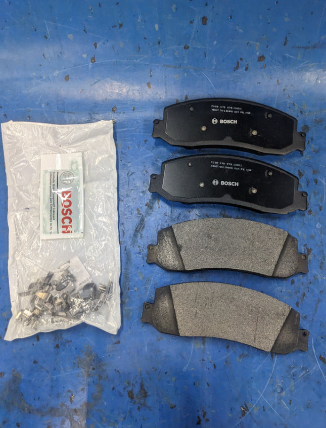 Bosch QuietCast Premium BP1631 Brake Pad Set Front