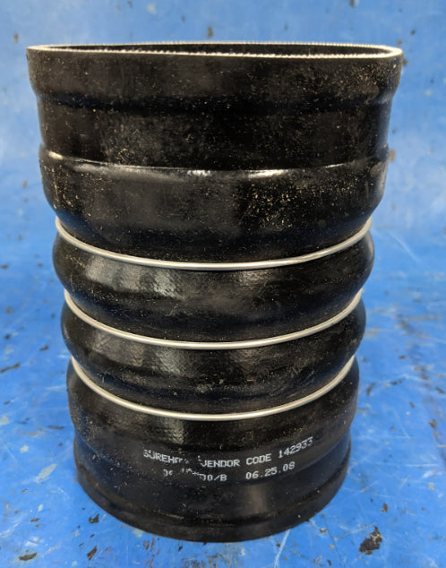 4” x 6” Silicone Turbocharger Intercooler Air Hose Hump Bluebird 00117200