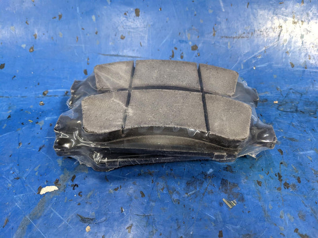 SP Truck And Tow Ceramic Brake Pad Set Raysbestos SP1367TRH