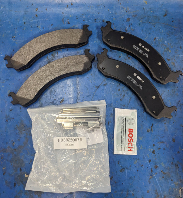 Bosch QuietCast Premium BP821 Disc Brake Pad Set Front