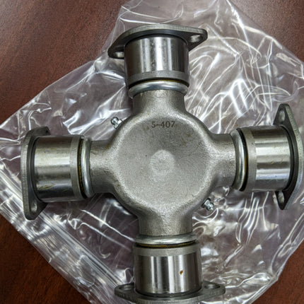U-JOINT Universal Joint Kit 5-407X Drivetrain 1760 Series Yoke