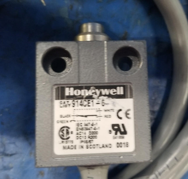 USED Miniature Limit Switch Honeywell 914CE1-6 - getexcess