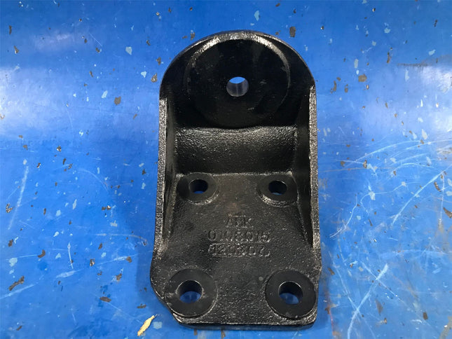 Blue Bird LH Engine Mounting Bracket Heavy Duty L Shape Steel 0108015