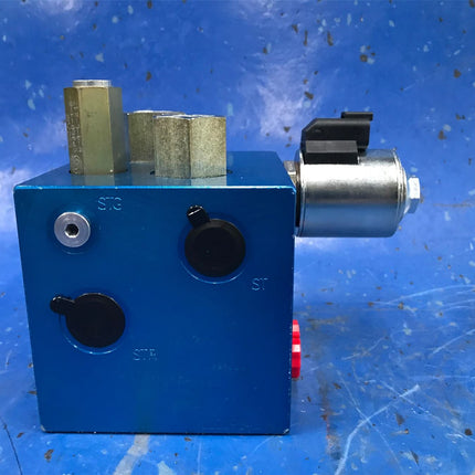 Sauer Danfoss Hydraulic Manifold Fan Drive 2900 PS 11011700 4303712 Coil