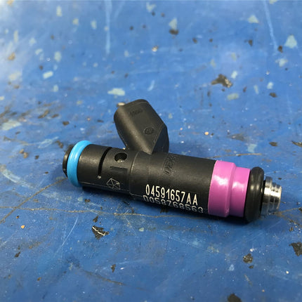 Brand New Fuel Injector 04591657AA D058Z68562 2000 Intrepid Concorde 2.7L