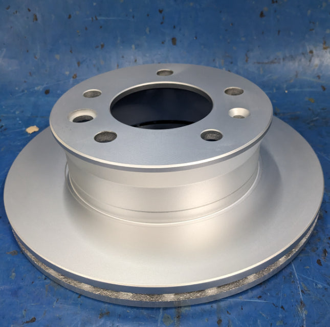 Bosch QuietCast Premium 16010526 Disc Brake Rotor Front