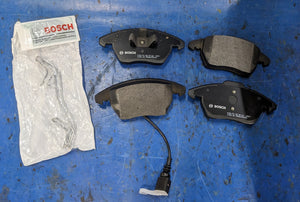 Bosch QuietCast Premium BP1107 Disc Brake Pads Set Front w/ Sensor