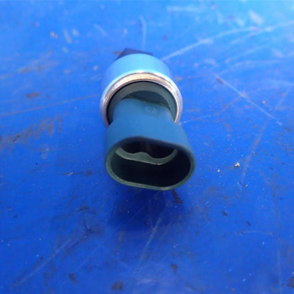 A/C High Side Pressure Switch 4 Seasons 37814 fits 98-11 Kenworth T800 - getexcess