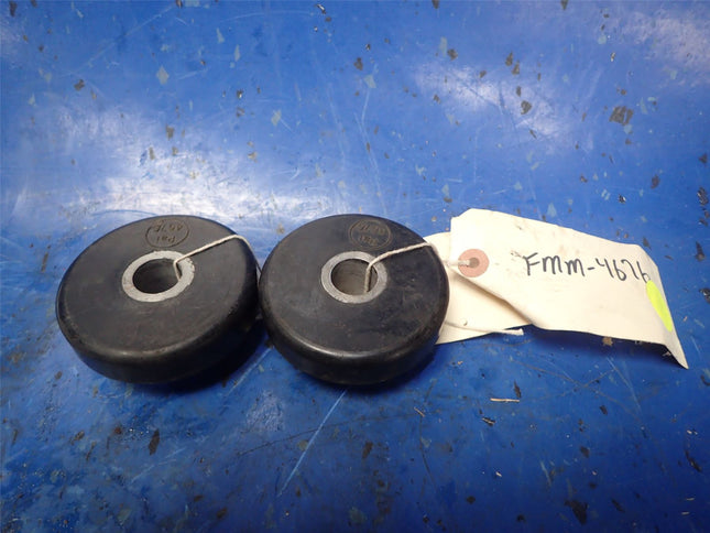 LOT OF (2) Insulators PAI 4676 - getexcess