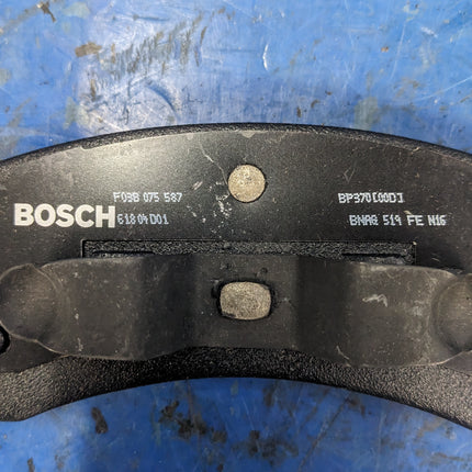 Bosch QuietCast Premium BP370 Disc Brake Pad Set Front