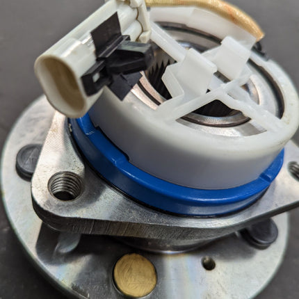 Front Wheel Hub and Bearing Assembly 513179