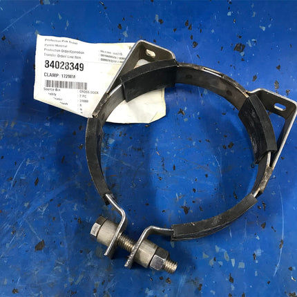 LOT OF (2) 172MM Clamp Manitowoc 84028349 - getexcess