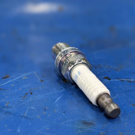 Spark Plug Mitsubishi MN163235 NGK FR5EI Brand New Genuine OEM