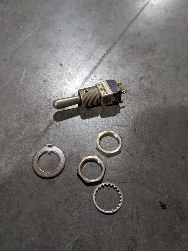 Toggle Switch Military Blackhawk Aircraft Hornet Harrier 5930009310516