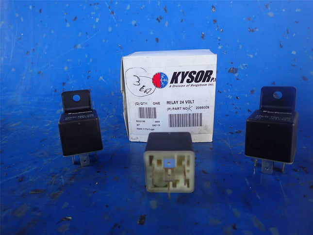 SET OF (3) New Tyco 24V 5-Pin Solid State Relay V23234-A1004-X050 2099009 - getexcess