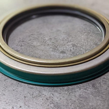 Oil Bath Wheel Seal AxleTech Meritor A-1205-T-774 370120A 55175 55177 392-9053