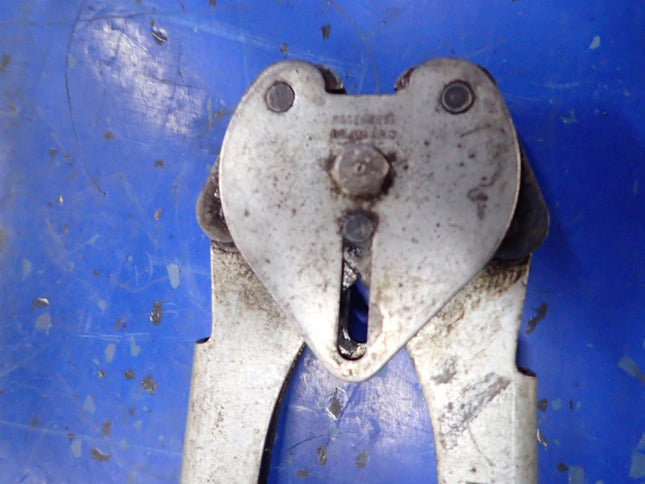 Used Brainard 9E58 Steel Banding Clip Crimping Tool 5 8 Clips 13563 - getexcess