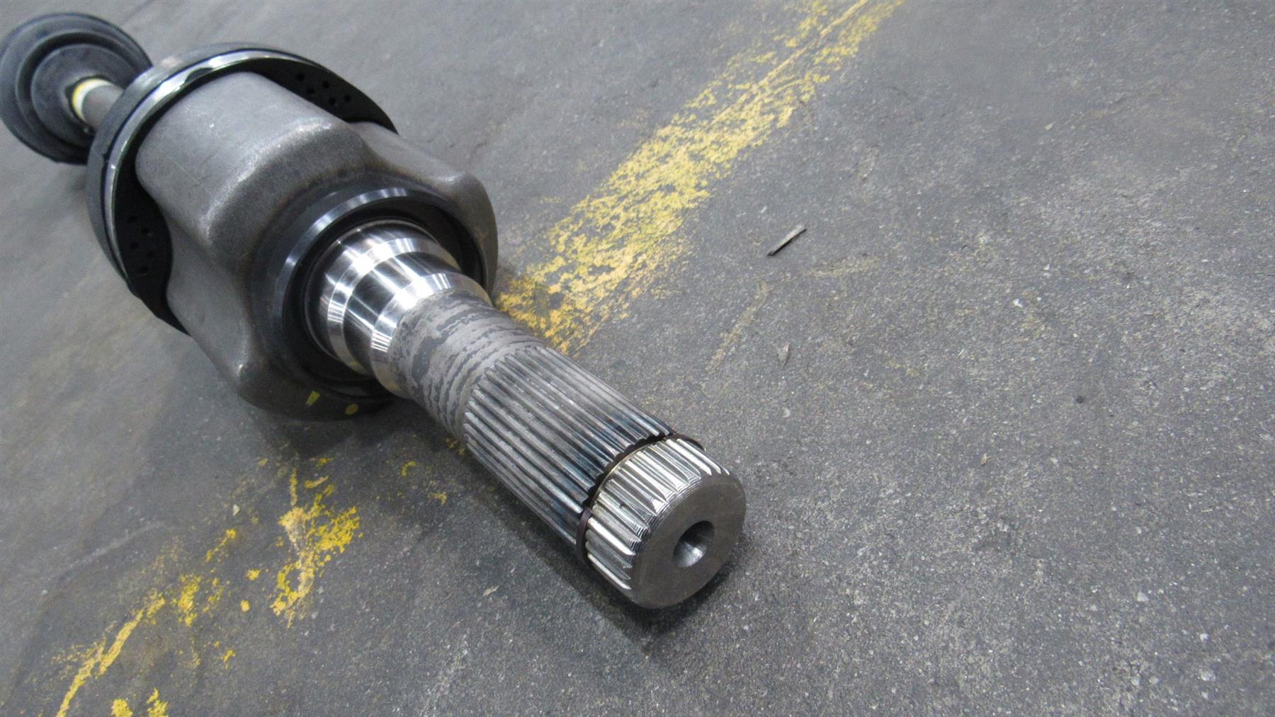 Ford CV Axle Shaft 03-06 Ford Expedition Lincoln Navigator 4L1Z-4K139-AC  BRAND NEW getexcess