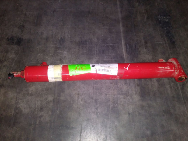 USED Hydraulic Cylinder Manitowoc 3856290 - getexcess