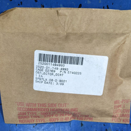 10 TEN - Dirt Liquid Deflector Transfer Case 5740225 Humvee Hummer 2520011494993