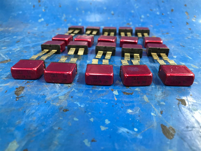 LOT OF (20) 10A 12V Cole Hersee T1 389 Fuses - getexcess