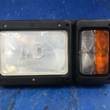 Freightliner Right Headlight Cobo OA020110 - getexcess