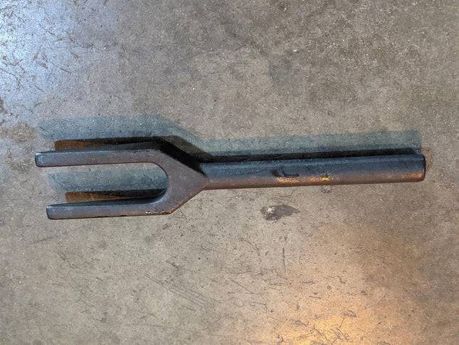 J-35168 Pickle Fork Joint Splitter Separator Tie Rod Removal Tool Humvee Hummer