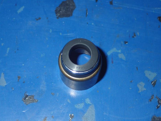 LOT OF (24) Valve Seal PAI EOS-444 MAK446GC332 - getexcess