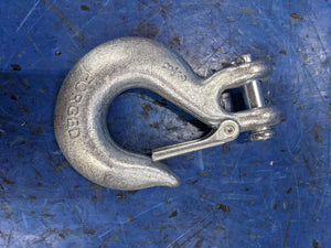 3/8" G43 Clevis Slip Hook with Latch 8016475