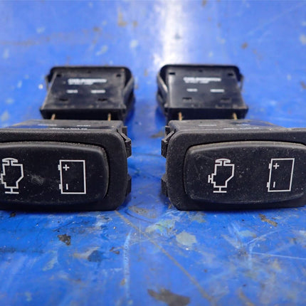 LOT OF (4) 24V Lighted Rocker Switches Carlingswitch 1231R 80040344 - getexcess