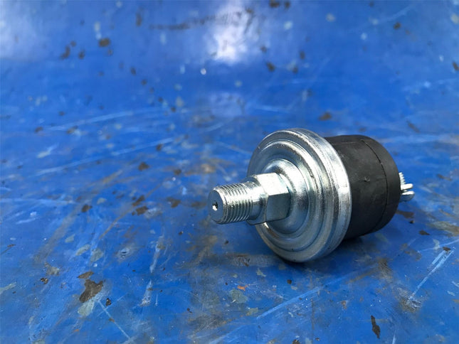 Pressure Switch 4PSI Dual Circuit Floating Ground VDO 230-604B - getexcess