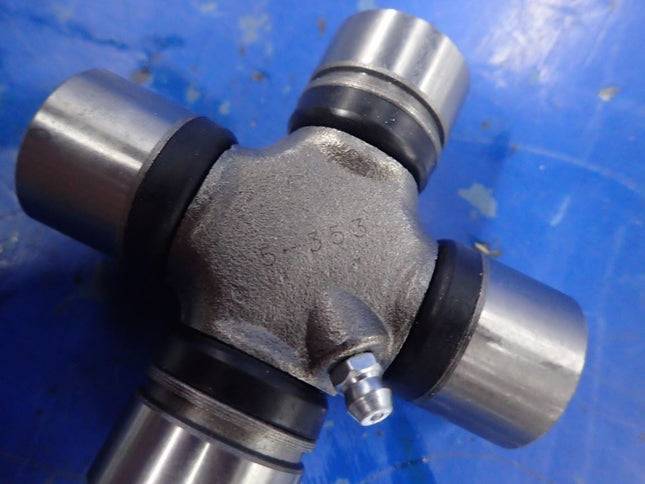 U-JOINT Universal Joint 5013580AA Dodge Dakota Jeep Cherokee 5-353X 319 5-353