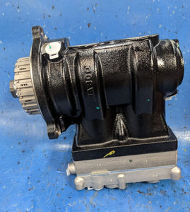 Wabco 912 512 033 0 Twin-cylinder Flange Mounted Air Compressor Volvo 85021102