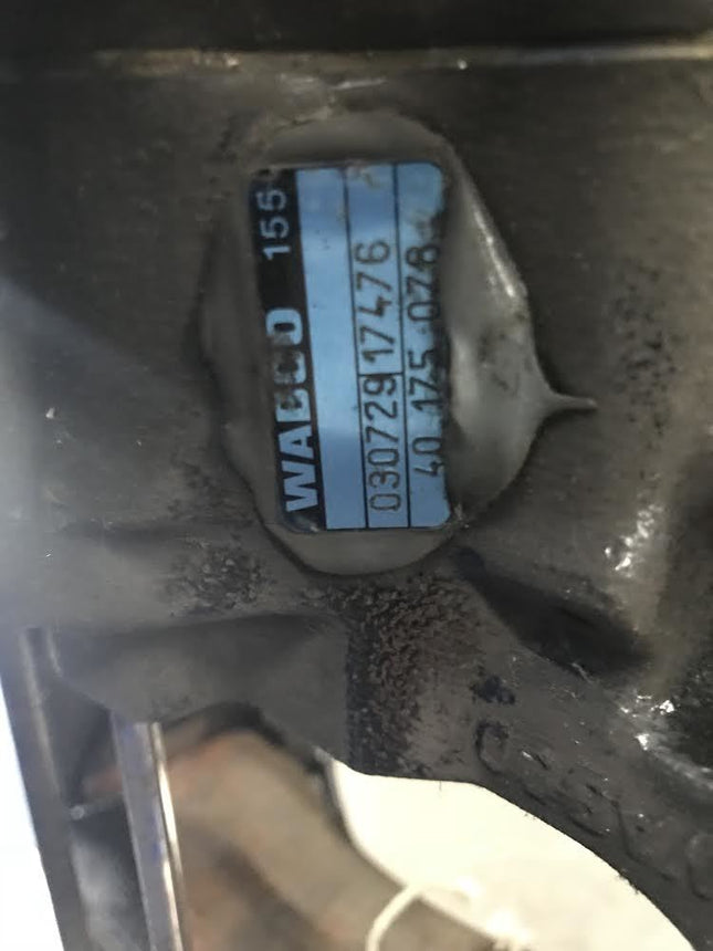 Brake Caliper Wabco 40 175 078 Blue Bird 0073512 - getexcess